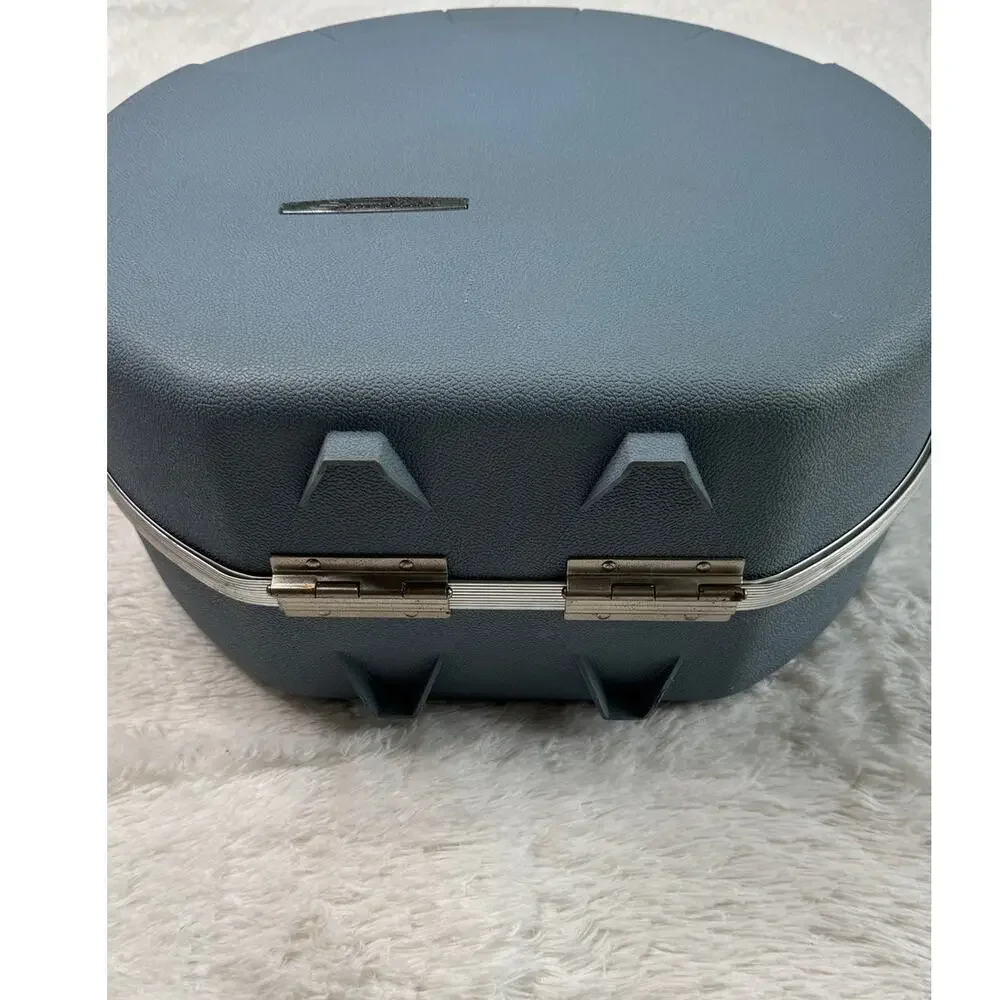 1960s Starflite Blue Round Train Case Vanity Makeup Travel Bag Key